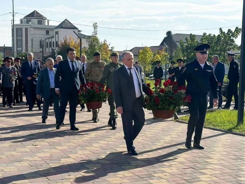 В Чегемском, Черекском и Прохладненском районах прошли памятные мероприятия В Чегемском, Черекском и Прохладненском районах прошли памятные мероприятия