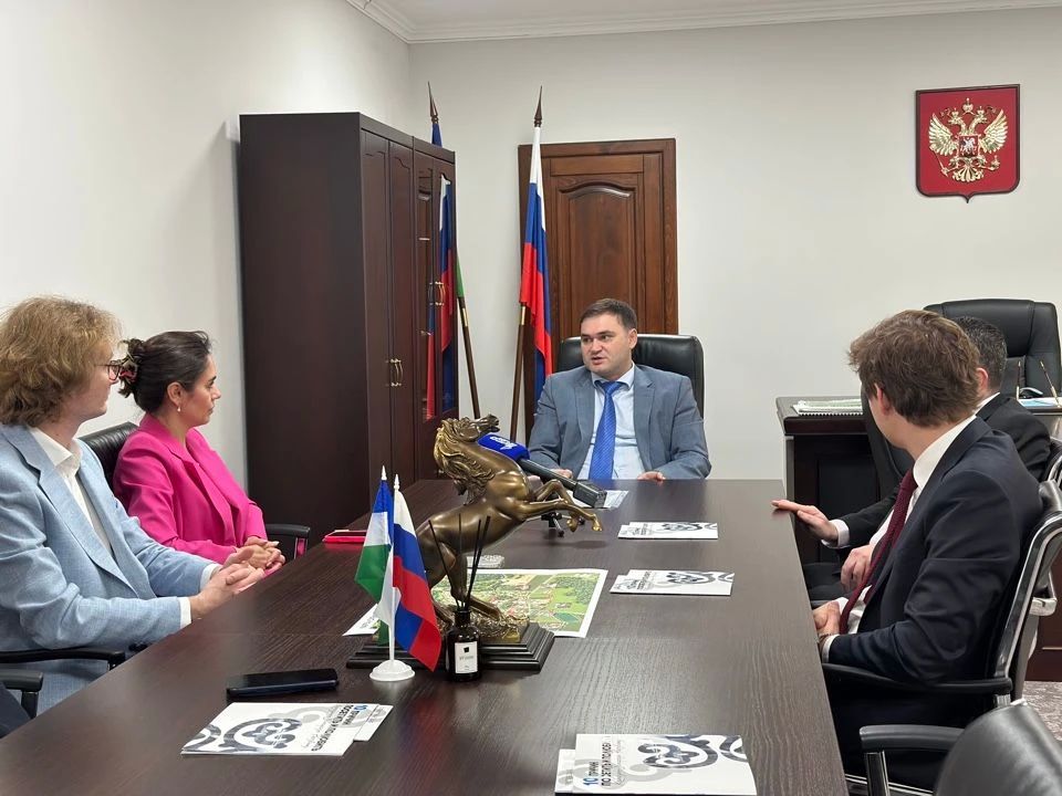 Делегация Факультета мировой политики МГУ встретилась с министром курортов и туризма КБР