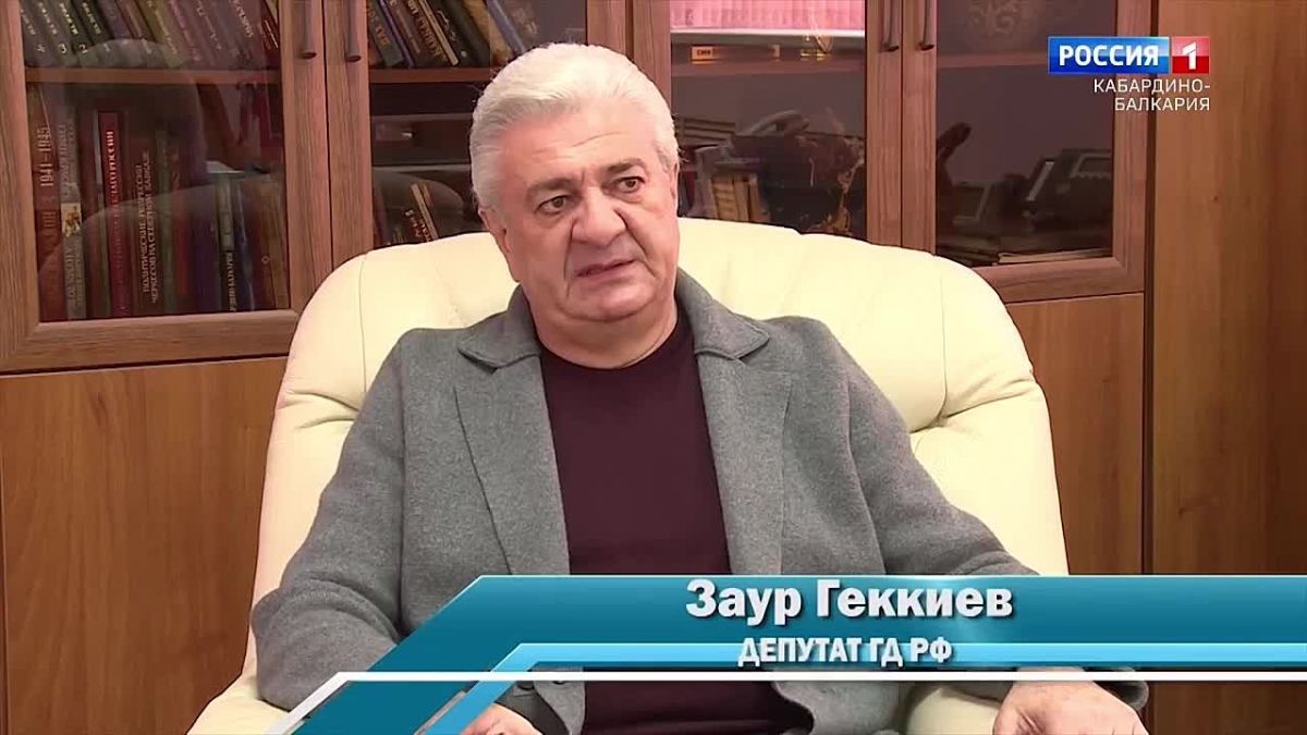 Он очень любил свой народ. При этом он был человеком глубоко интернациональным