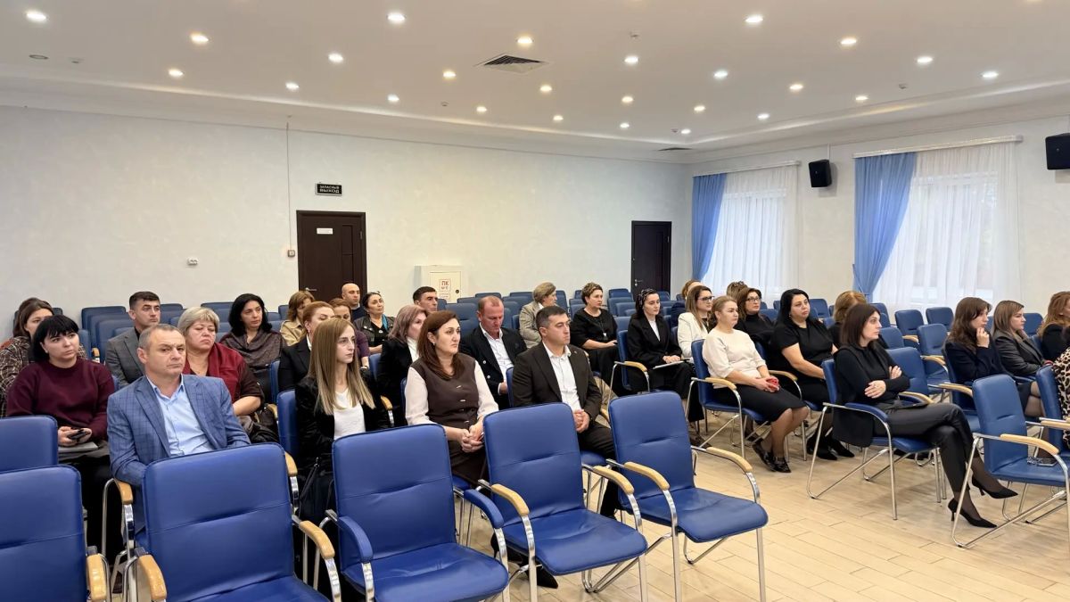 Безопасность на дорогах: в Минпросвещения КБР обсудили развитие движения ЮИД Безопасность на дорогах: в Минпросвещения КБР обсудили развитие движения ЮИД