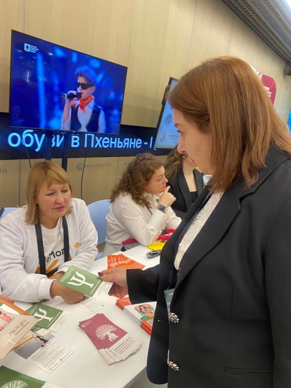 И. о. директора ГКУ «РКЦСОН» МТ СЗ КБР Шигалугова З. Х. участвует во II Межрегиональной конференции «Работа социальной службы в медицинских организациях государственной системы здравоохранения», которая проходит в г. Москве... И. о. директора ГКУ «РКЦСОН» МТ СЗ КБР Шигалугова З. Х. участвует во II Межрегиональной конференции «Работа социальной службы в медицинских организациях государственной системы здравоохранения», которая проходит в г. Москве...