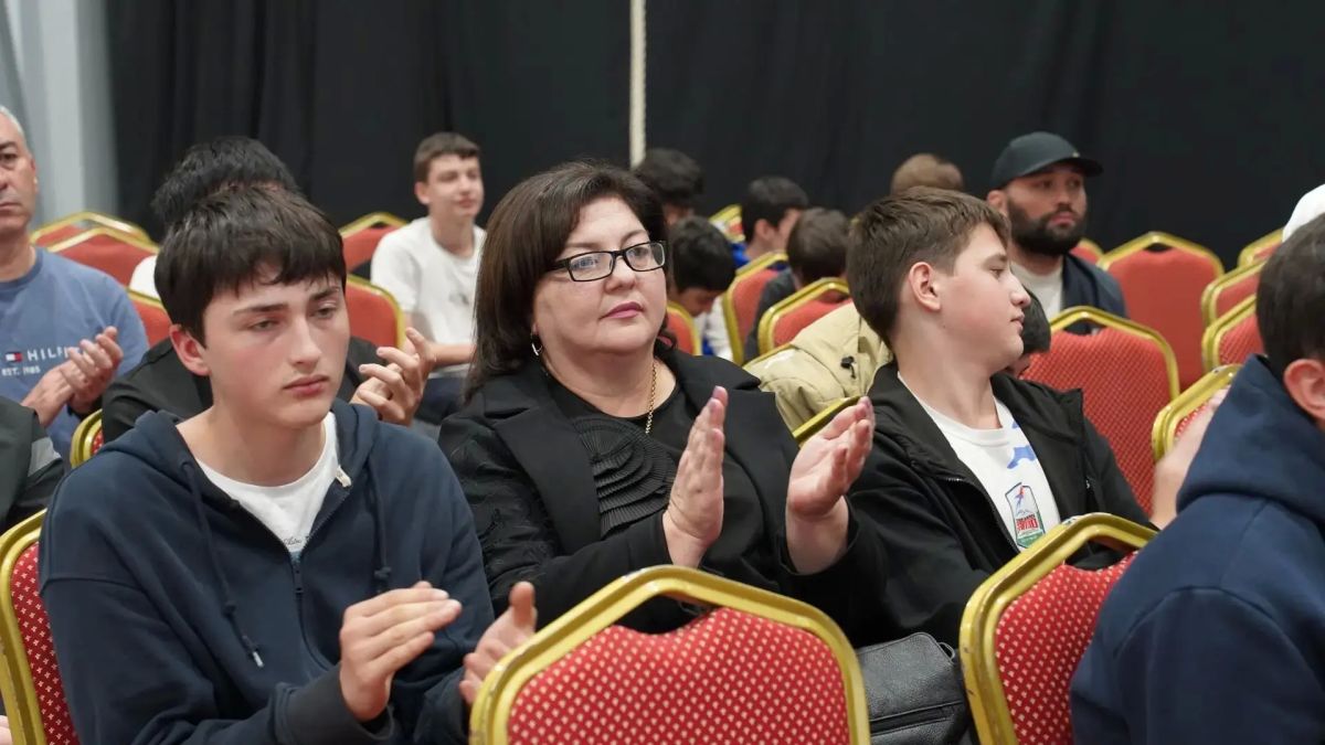 Вчера в спорткомплексе «Вымпел» состоялась важная встреча Вчера в спорткомплексе «Вымпел» состоялась важная встреча