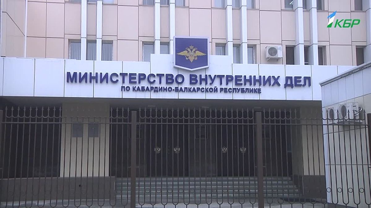 Оперативники Нальчика задержали в Москве 23-летнего жителя Севастополя, подозреваемого в хищении более трех миллионов рублей у нальчанки