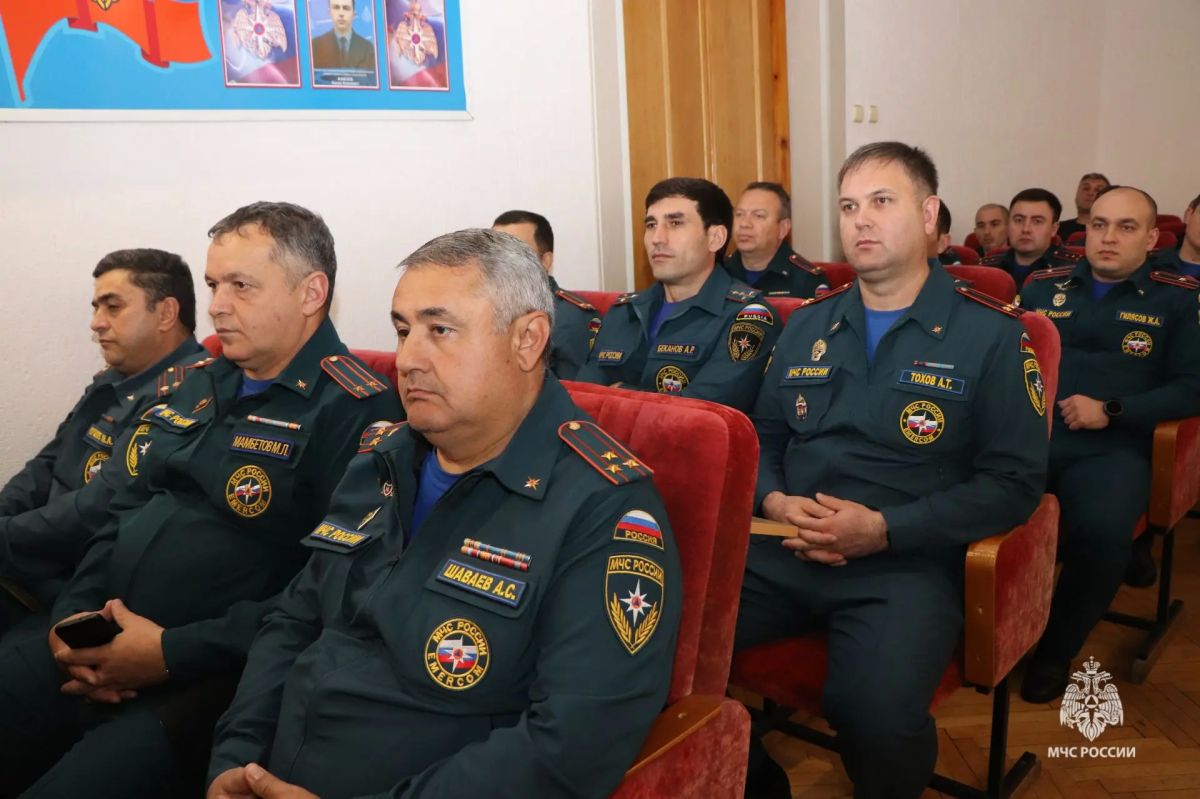 В Главном управлении МЧС России по КБР проведено совещание по вопросам совершенствования взаимодействия в сфере предупреждения и противодействия коррупции В Главном управлении МЧС России по КБР проведено совещание по вопросам совершенствования взаимодействия в сфере предупреждения и противодействия коррупции