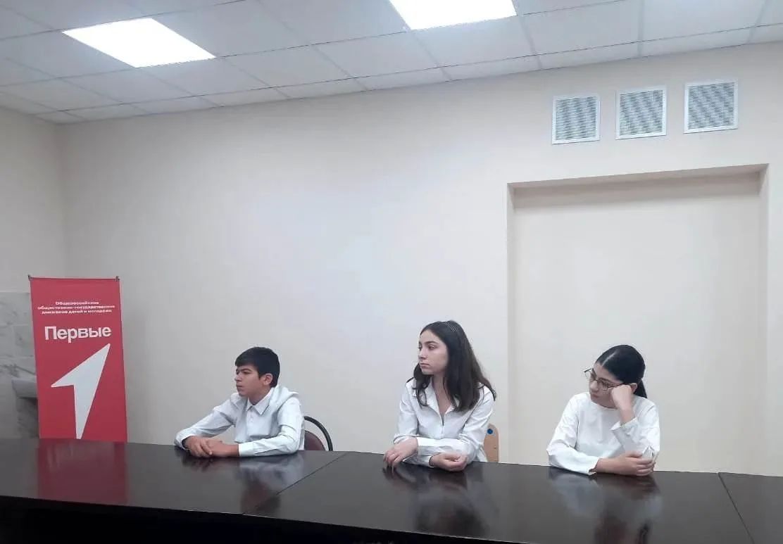 Литературный час «Рожденный для народа» Литературный час «Рожденный для народа»