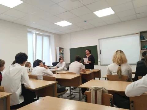 Сотрудники Республиканской юношеской библиотеки им. К. Мечиева провели интересный и познавательный час российской истории «Урок единства» для учащихся 10 класса средней школы№6 г. Нальчика, посвященный Дню народного единства Сотрудники Республиканской юношеской библиотеки им. К. Мечиева провели интересный и познавательный час российской истории «Урок единства» для учащихся 10 класса средней школы№6 г. Нальчика, посвященный Дню народного единства