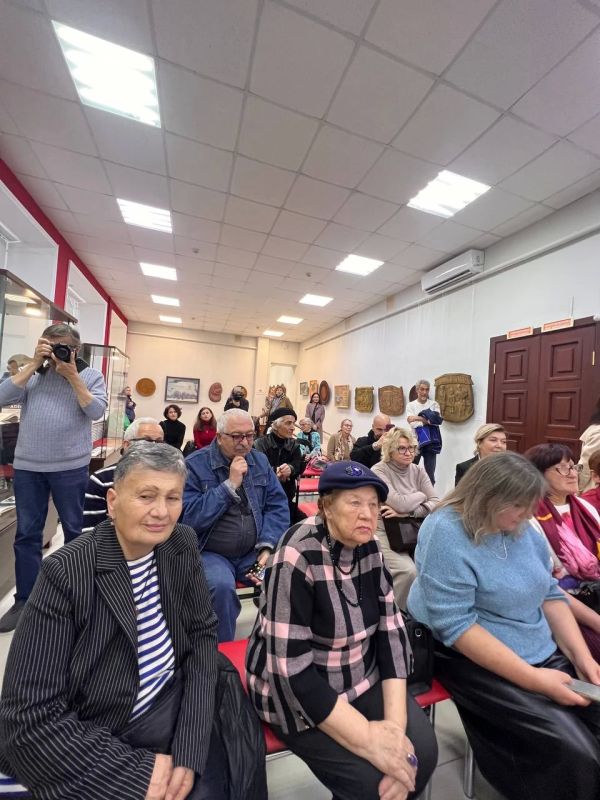 В музее ИЗО открылась персональная выставка народного художника республики Адыгея Рамазана Хуажева В музее ИЗО открылась персональная выставка народного художника республики Адыгея Рамазана Хуажева