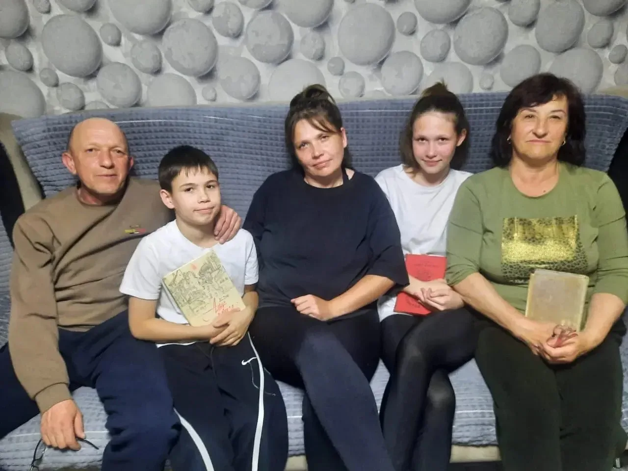 Семья Азаровых представляет Кабардино-Балкарию во Всероссийском конкурсе «Читаем всей семьёй»!
