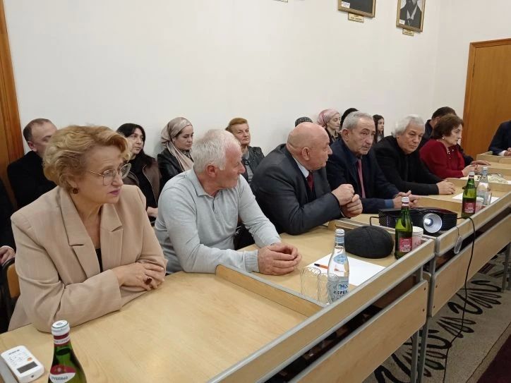В Нальчике чествуют Кайсына Кулиева В Нальчике чествуют Кайсына Кулиева