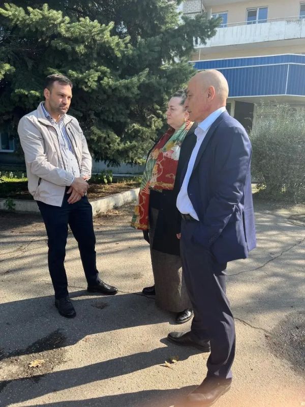 В продолжение серии рабочих визитов Тахир Тогузаев посетил филиал ГКУ «Республиканский центр труда, занятости и социальной защиты населения» в Нальчике В продолжение серии рабочих визитов Тахир Тогузаев посетил филиал ГКУ «Республиканский центр труда, занятости и социальной защиты населения» в Нальчике
