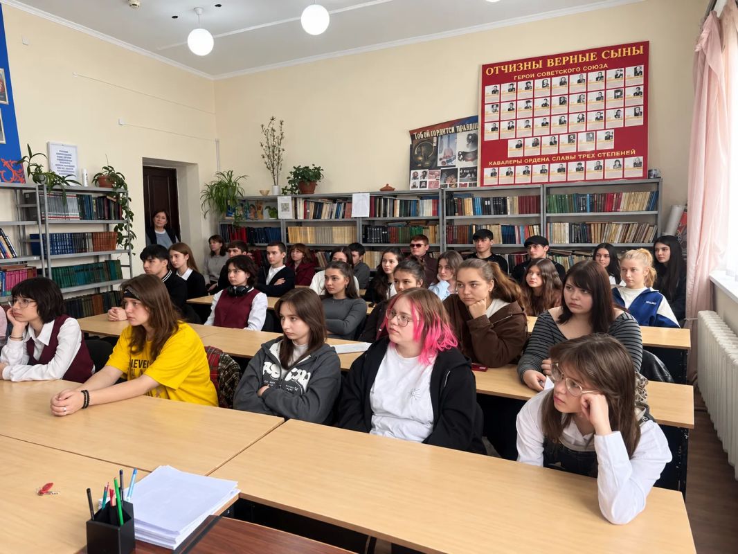 «НЕТ НАРКОТИКАМ»: студенты Кабардино-Балкарии поддержали антинаркотическое движение «НЕТ НАРКОТИКАМ»: студенты Кабардино-Балкарии поддержали антинаркотическое движение